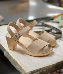 Aurora crossed clog sandal