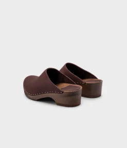Austin minimalistic clog mule