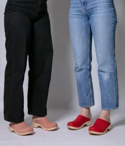 Austin minimalistic clog mule