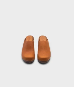 Austin minimalistic clog mule
