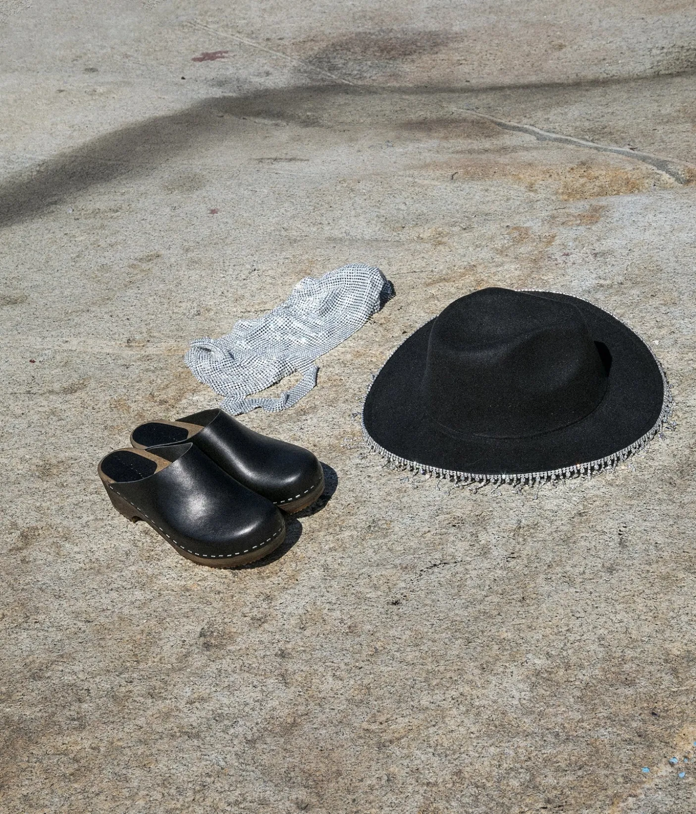 Austin minimalistic clog mule