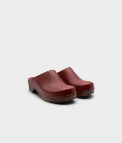 Austin minimalistic clog mule