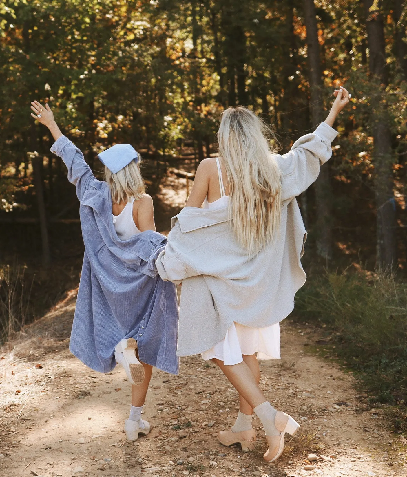 Brett closed-back clogs