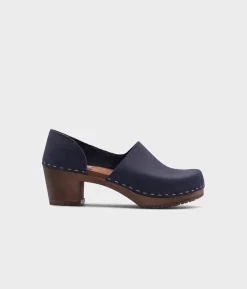 Brett closed-back clogs