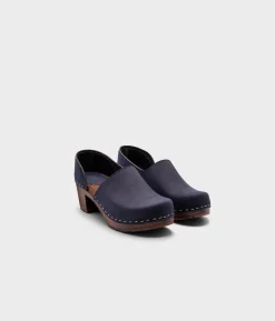 Brett closed-back clogs