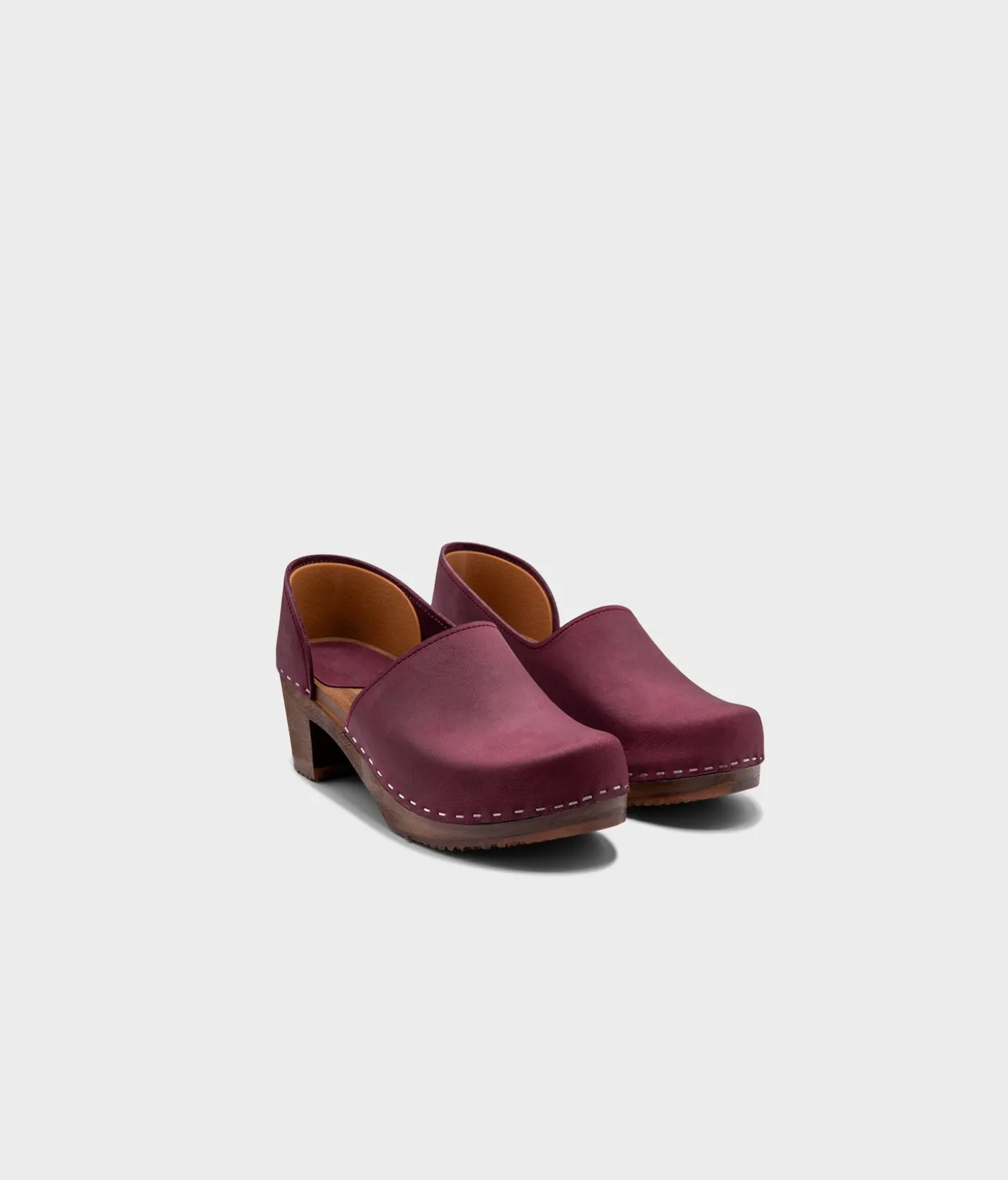 Brett closed-back clogs