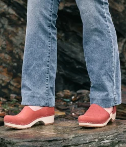 Brett low closed-back clogs