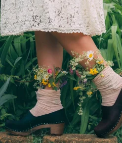 Bridget closed-back clogs