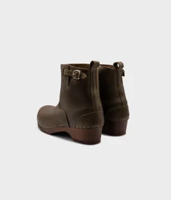 Manhattan low clog boots