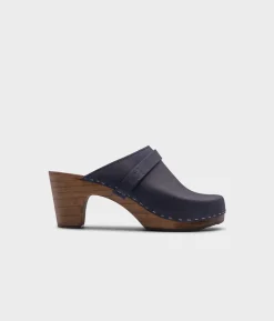 Maya classic clog mule