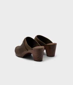 Maya classic clog mule