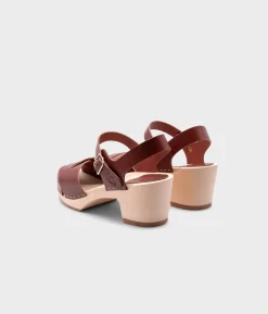 Monroe crossed clog sandal