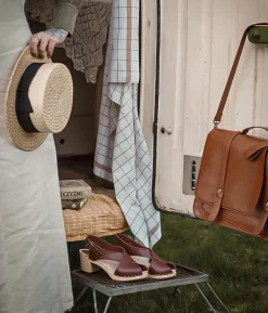 Morocco crossed clog sandal