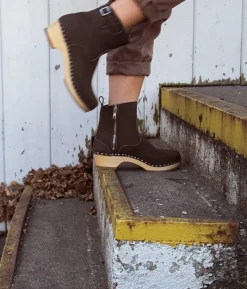 New York low clog boots