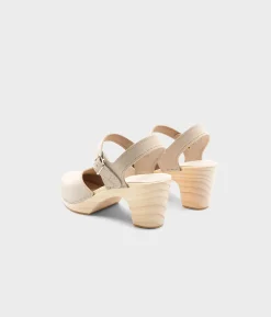 Nora classic clog sandal