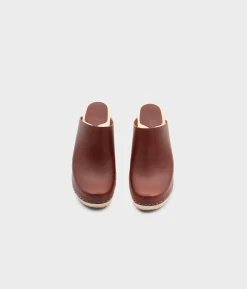 Rhodes minimalistic clog mule