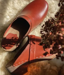 Tokyo classic clog mule