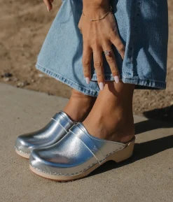 Tokyo classic clog mule