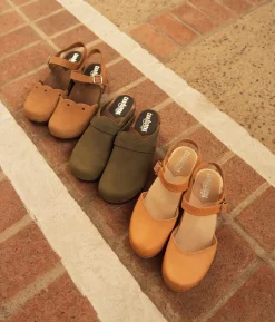 Tokyo classic clog mule