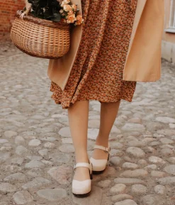 Victoria classic clog sandal