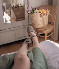 Victoria classic clog sandal